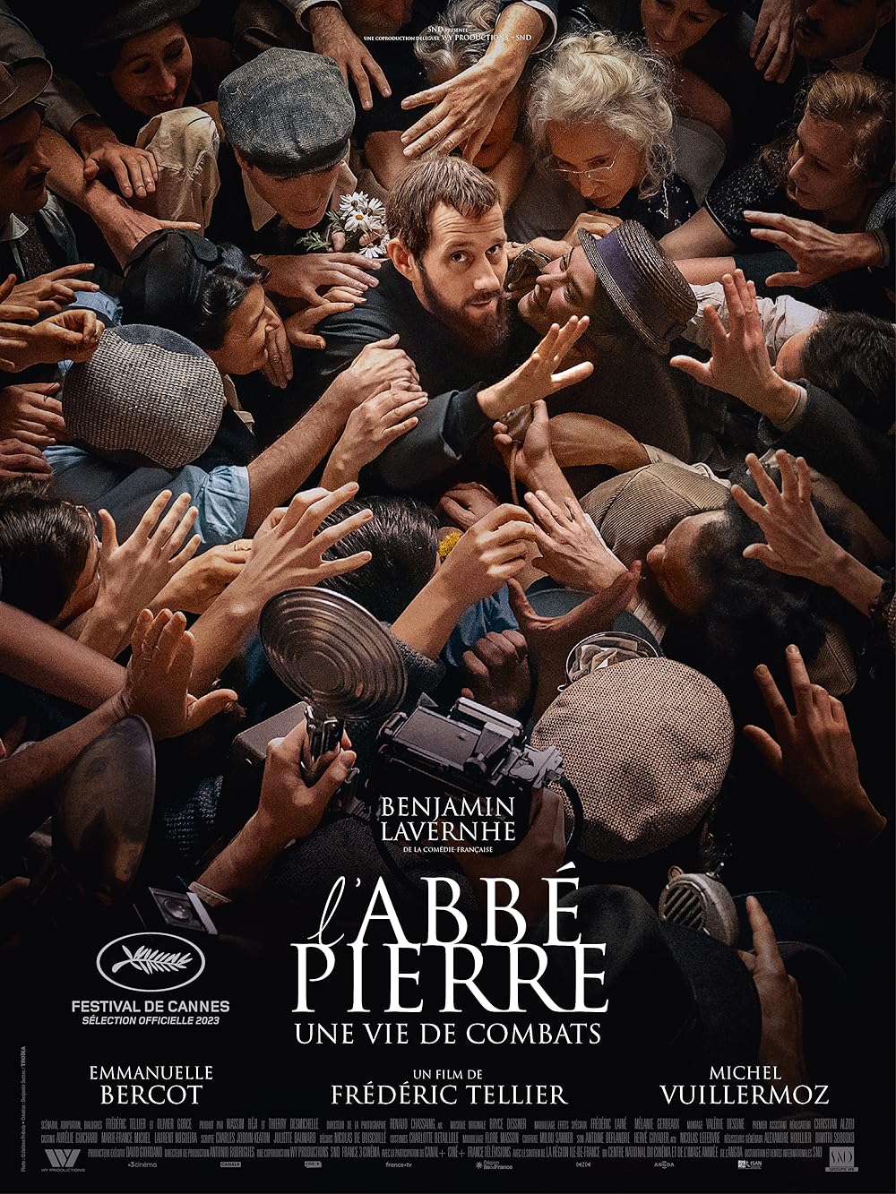آبه پیر: یک قرن فداکاری Abbé Pierre: A Century of Devotion